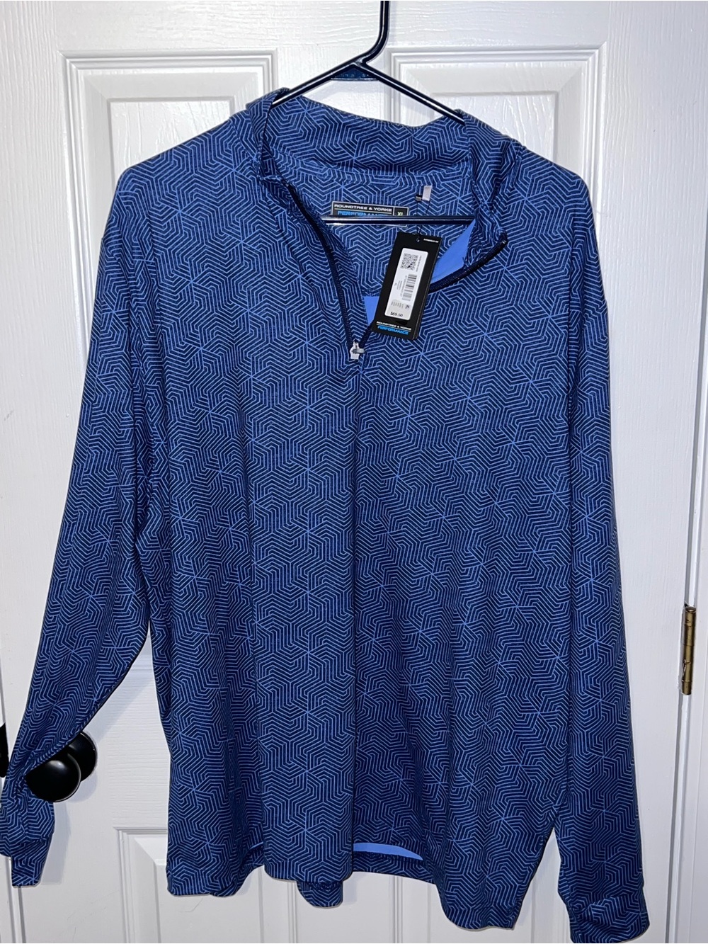 NWT Roundtree & Yorke Performance XL Blue Geometric Quarter Zip